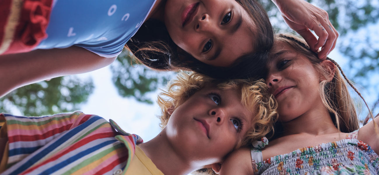 How to teach children to dress themselves