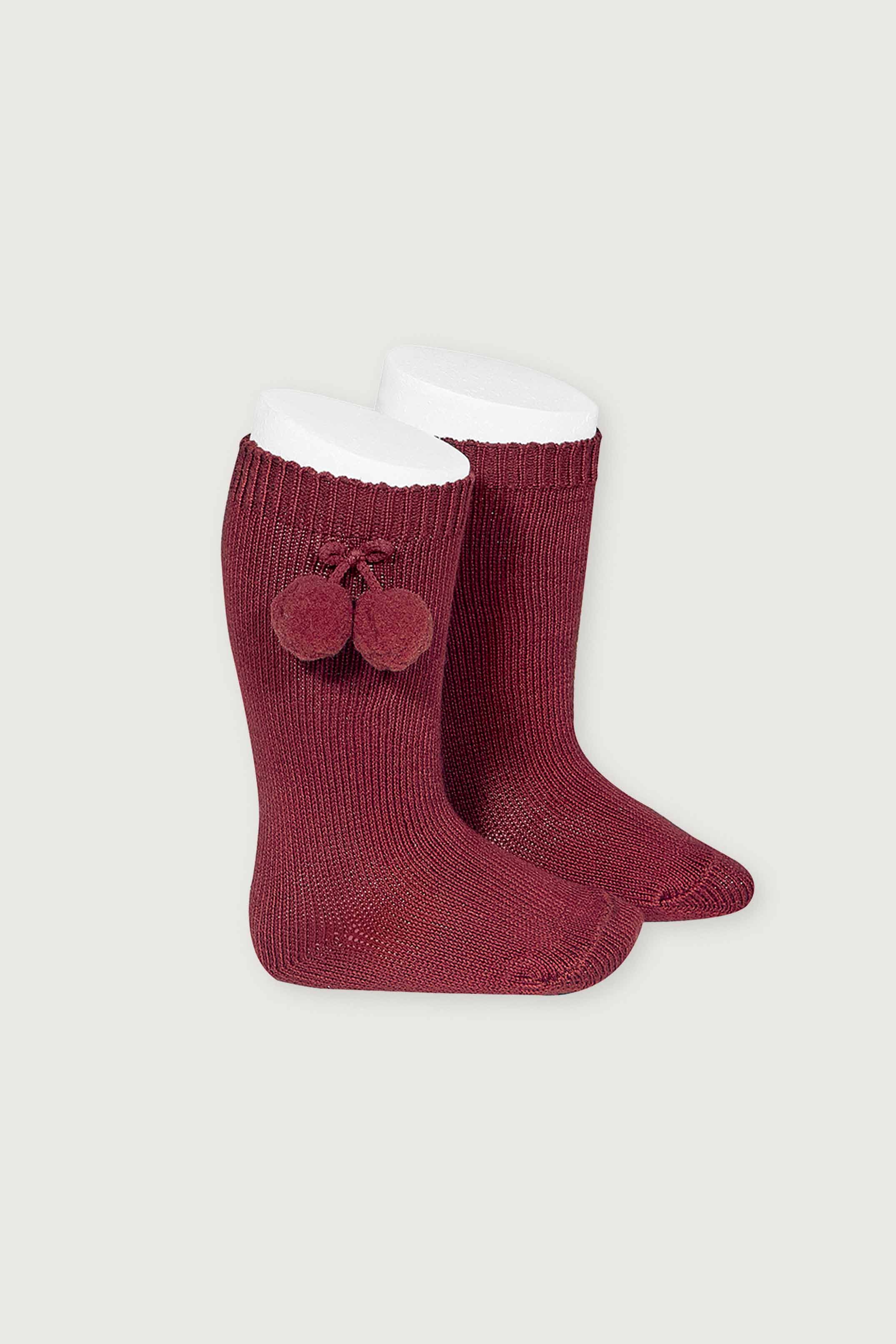 CALCETINES CONDOR ALTOS DE ALGODÓN, LISOS CON BORLAS