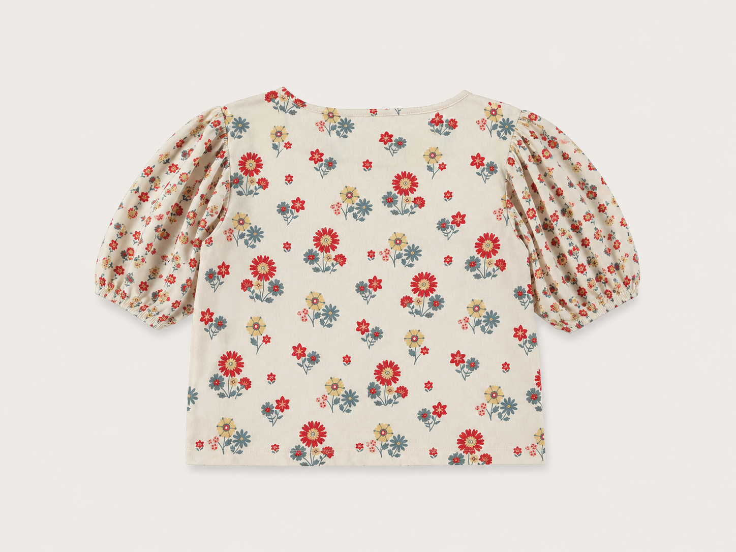 BLUSA PATCH MANGA ABULLONADA