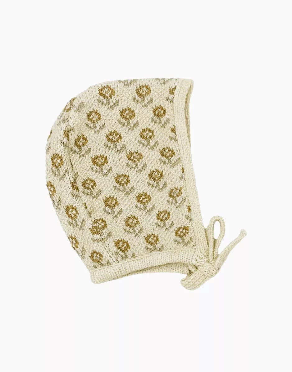 GORRO DE PUNTO DE FLORES SILVESTRES AMARILLAS